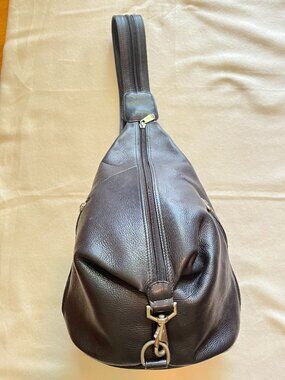 PIEL black leather sling knapsack